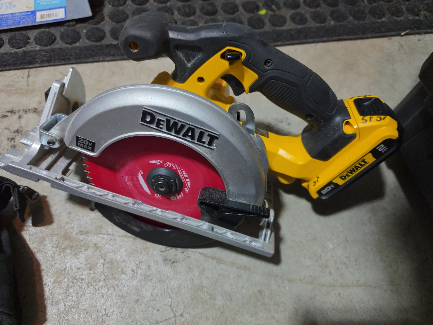 Hilti DX351 Powder-Actuated Tool & Hilti DX 450-22 - photo 4
