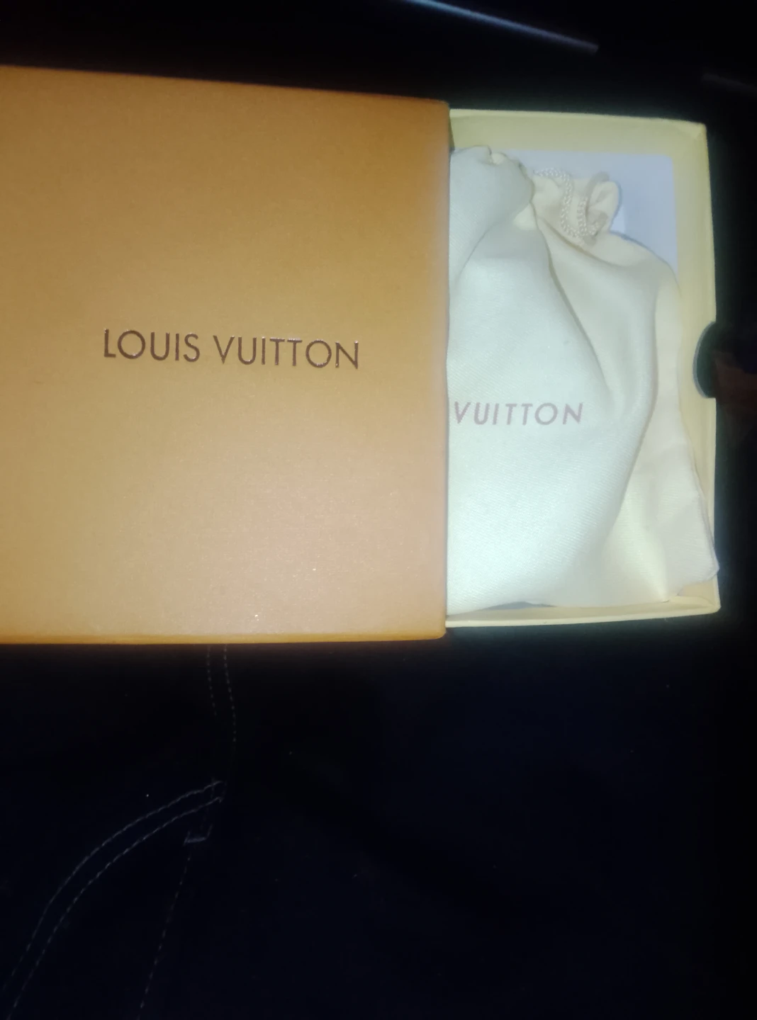 Lv belt with Louis Vuitton Box and Dust Bag - photo 2