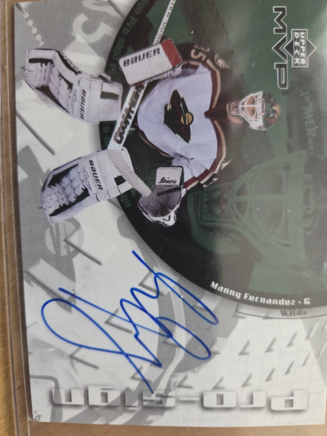 Manny Fernandez Autographed Hockey Card - Upper Deck MVP