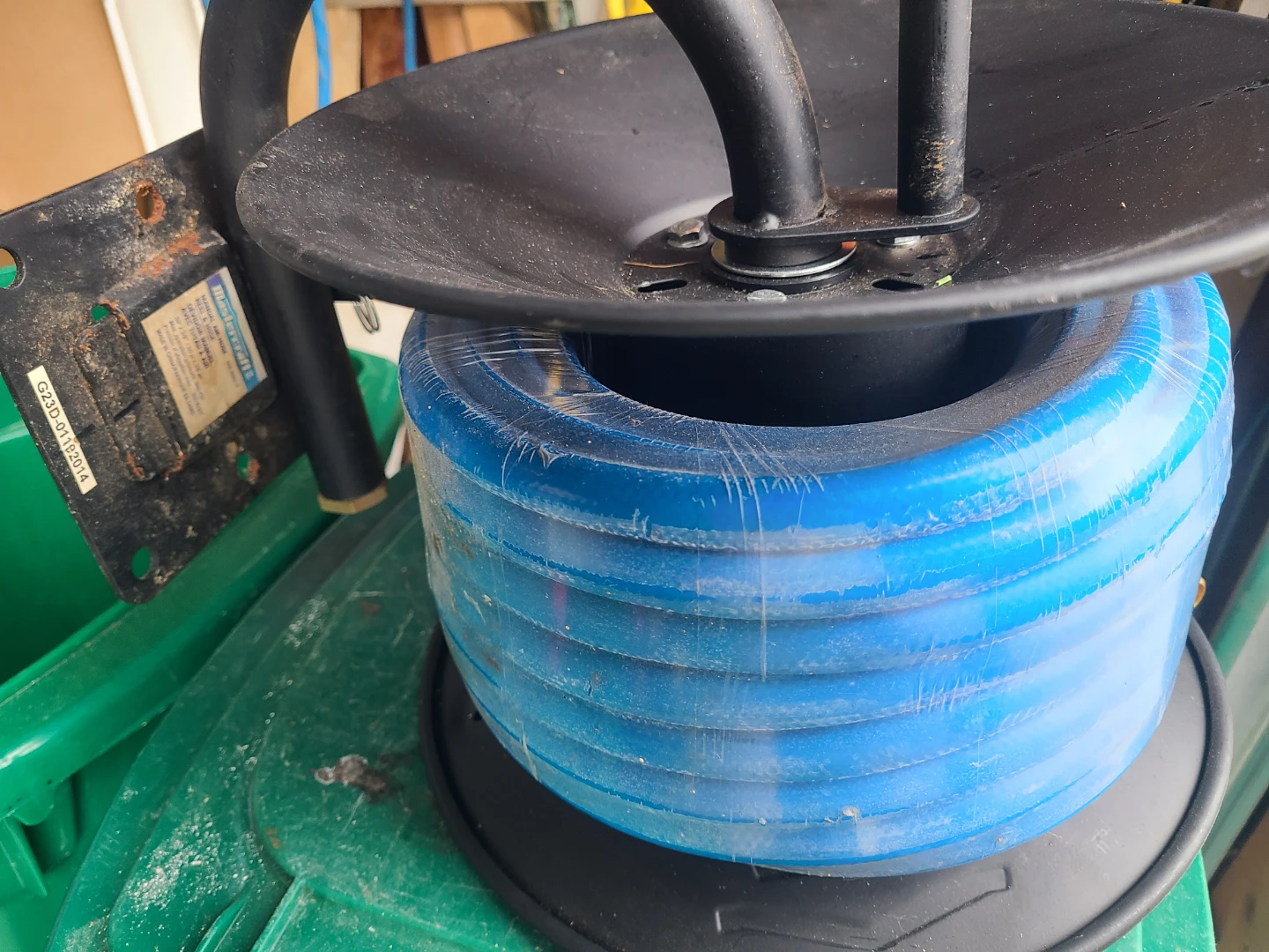 Mastercraft Manual Air Hose Reel & Hose - photo 2