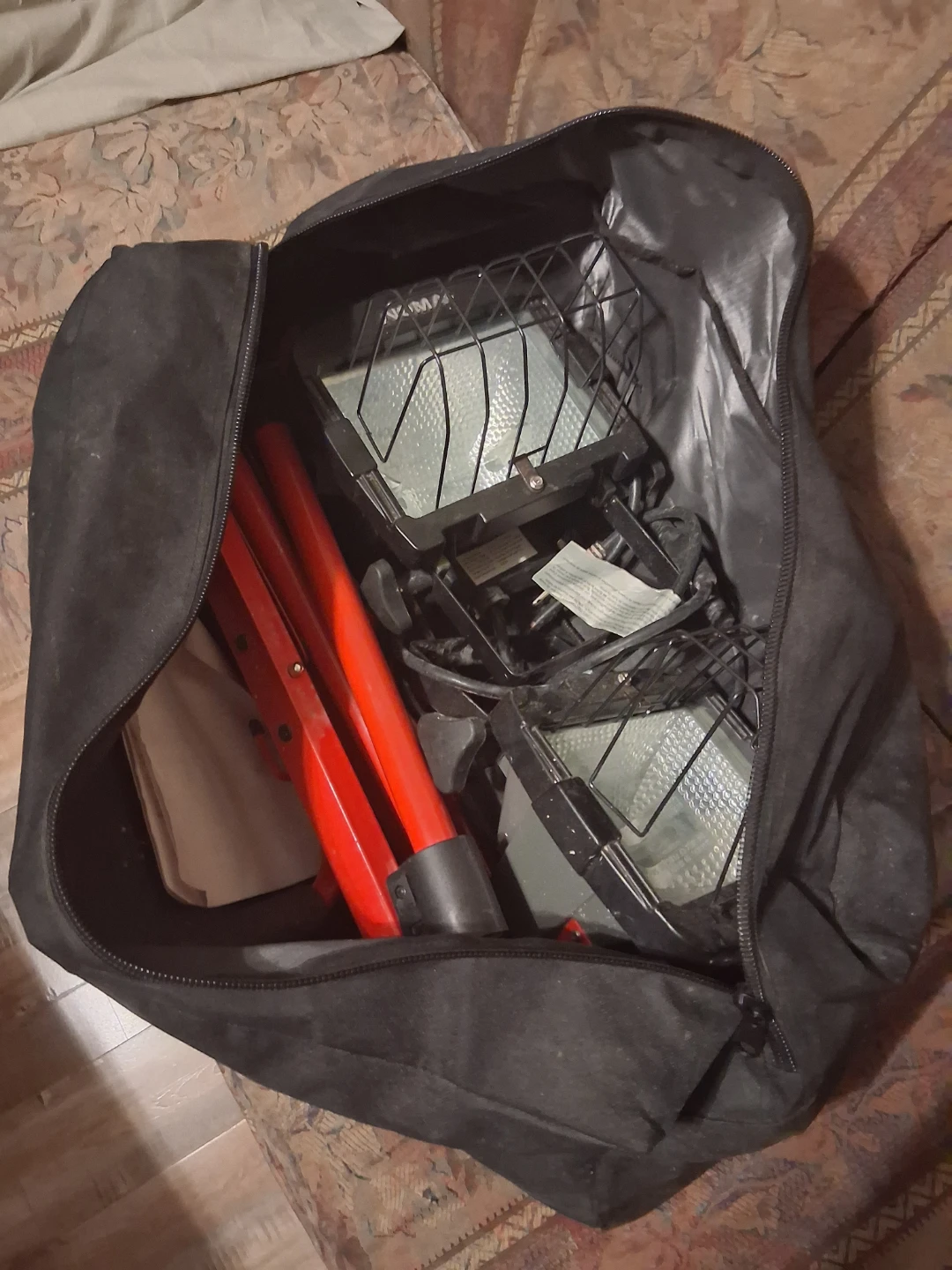 Portable Halogen Work Light Kit with Stand noma.