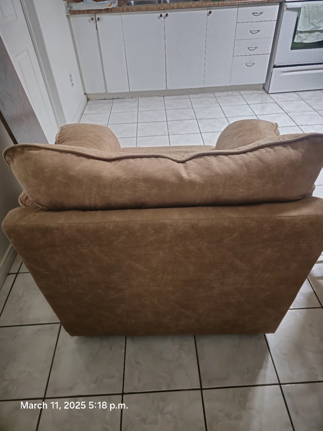 Brown Armchair - photo 2