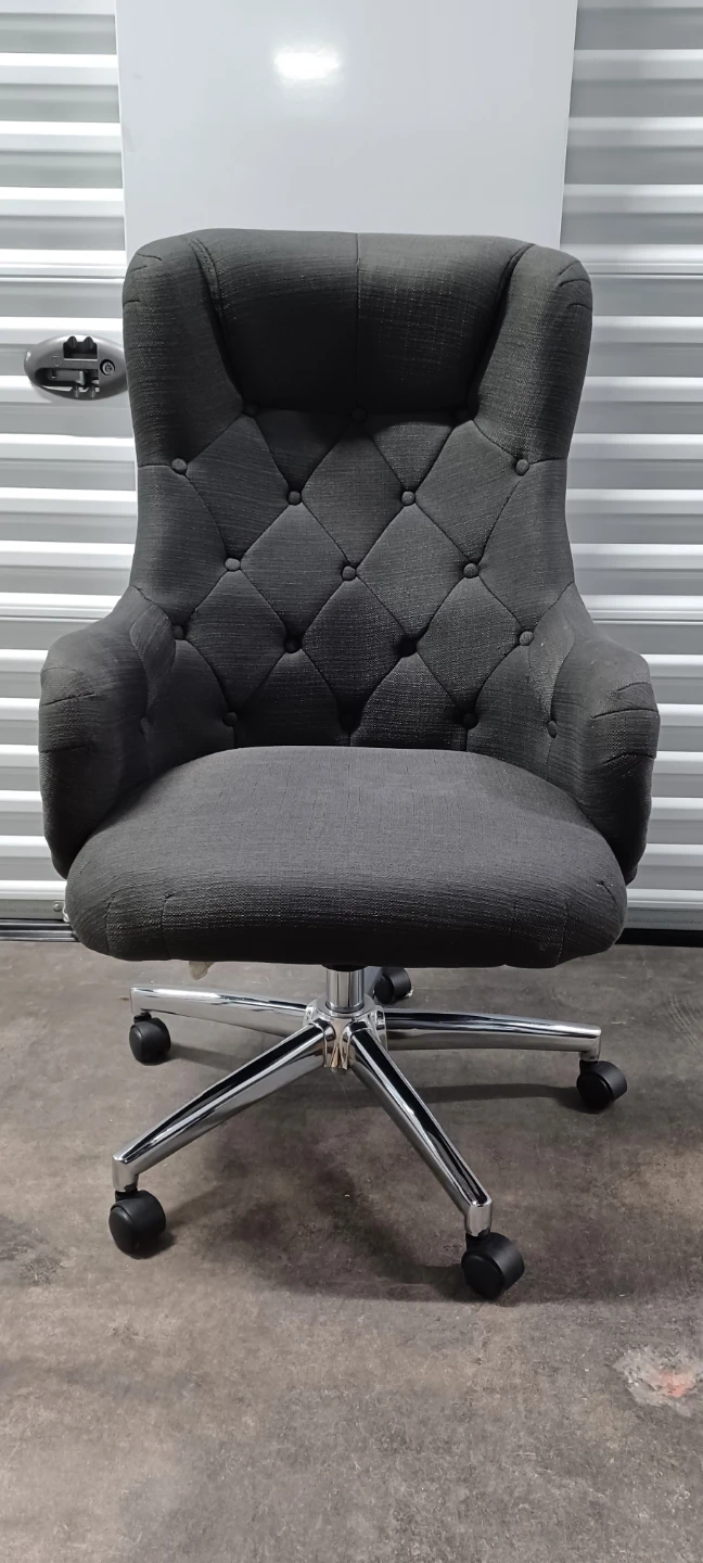 CLASSY EXECUTIVE OFFICE CHAIR good Quality - photo 3
