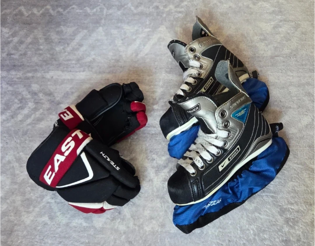 Kid's Hockey Gloves & Skates 🏒