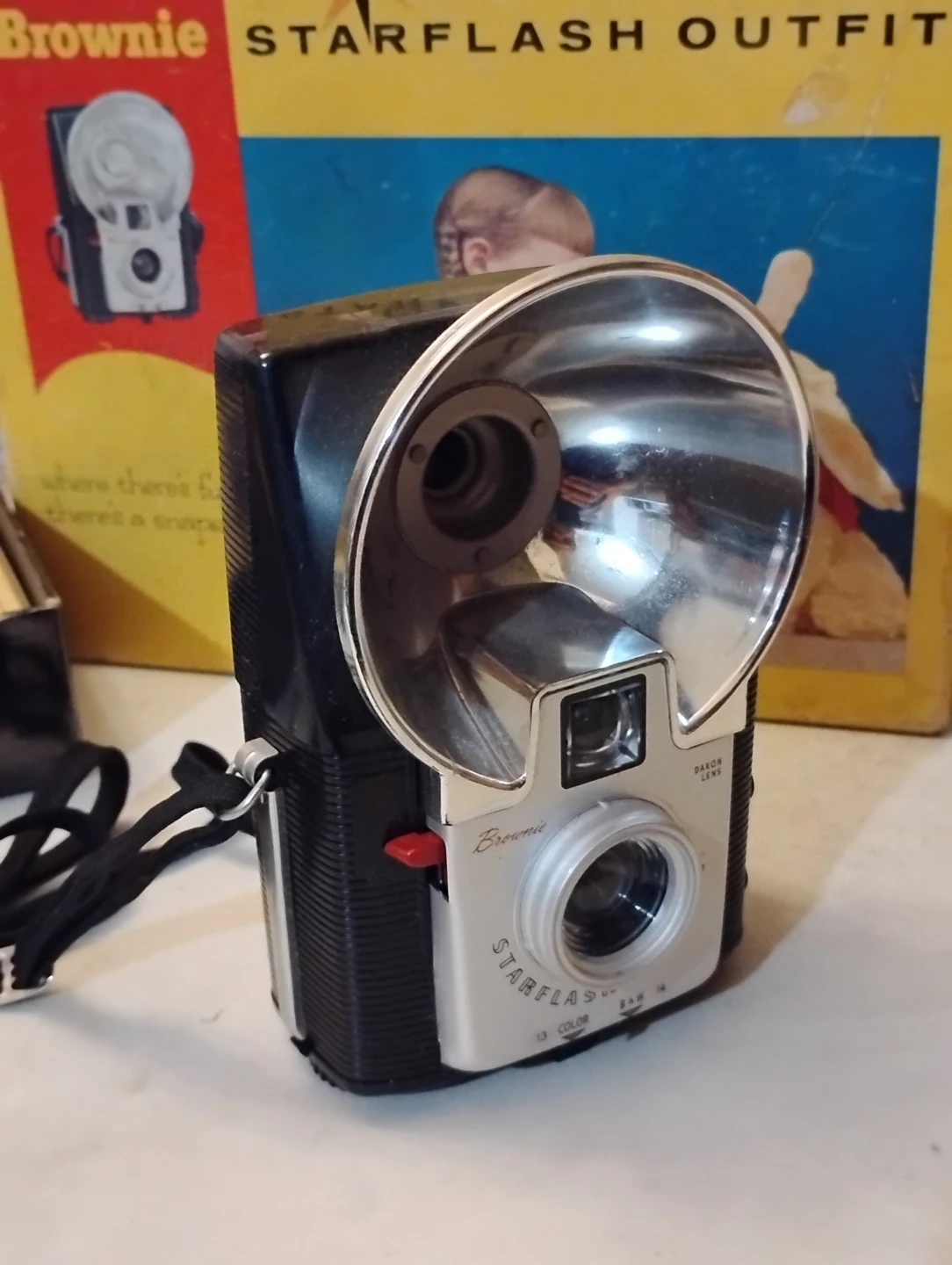 Vintage Collectable Camera - photo 3