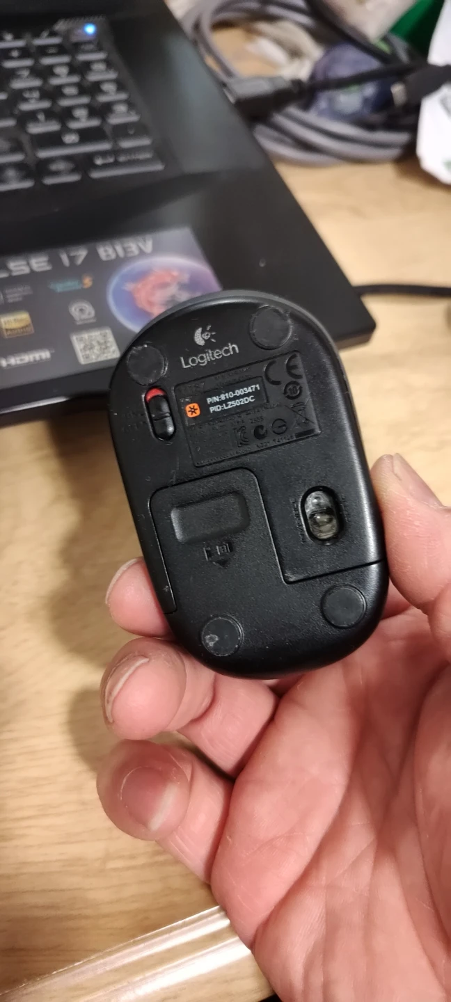 Logitech Wireless Mouse - photo 4