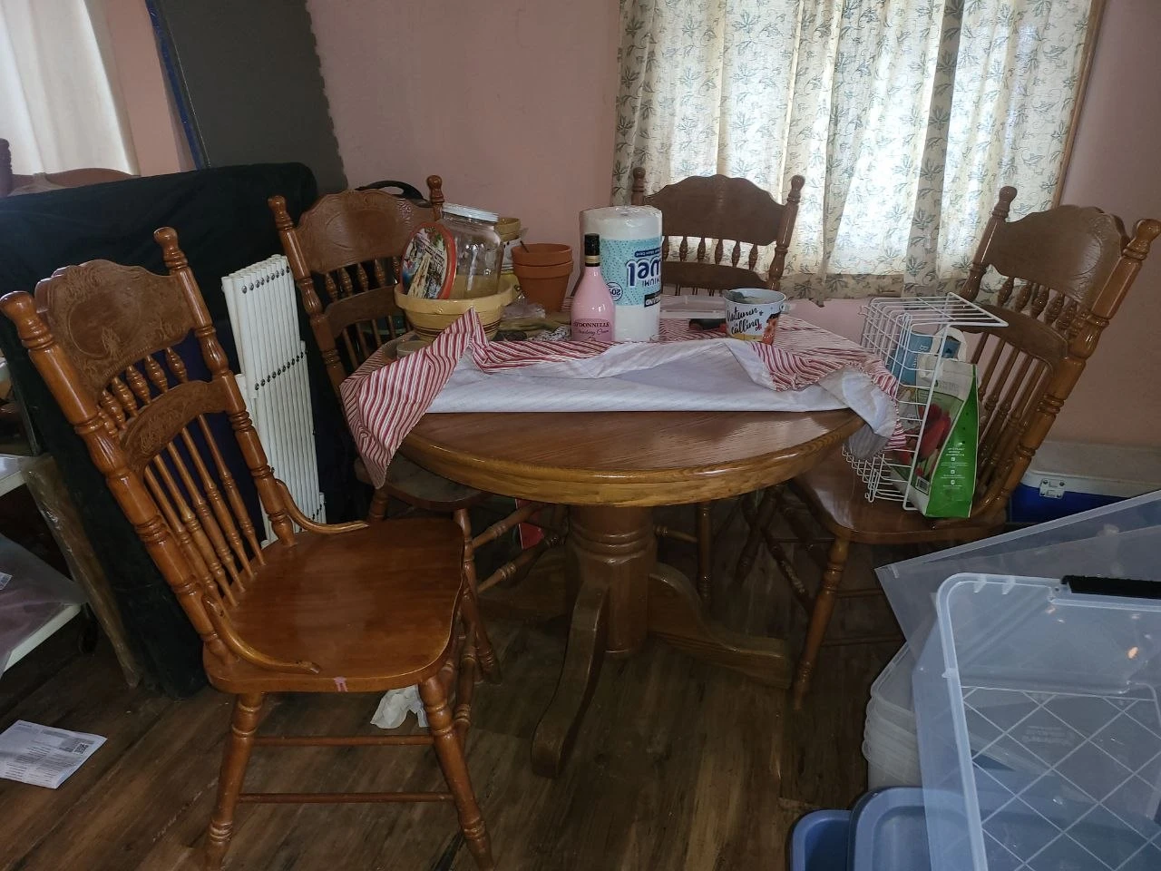 Solid Oak Dining Table Set w/ Leaf & 4 Chairs - photo 2