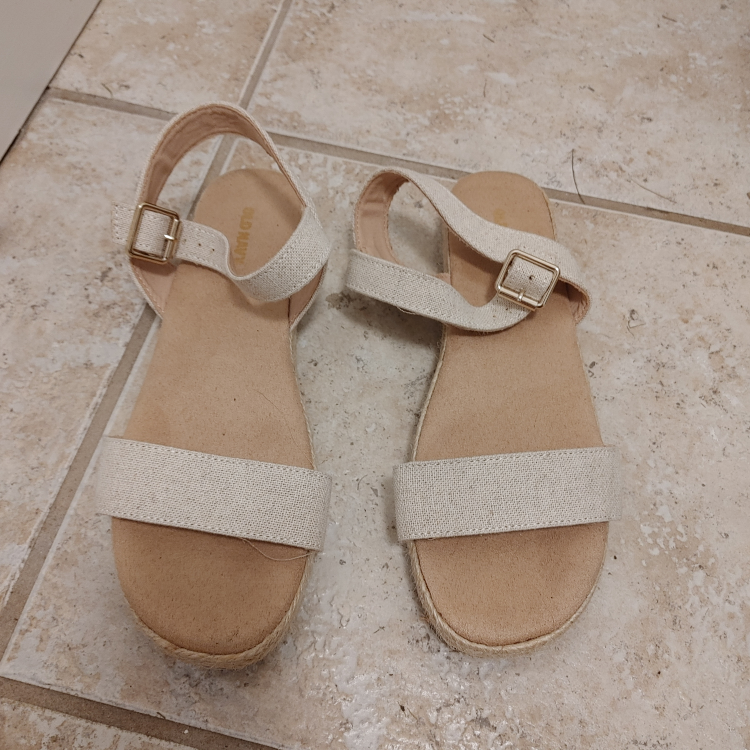 Old Navy Espadrille Wedge Sandals Cream Size 9