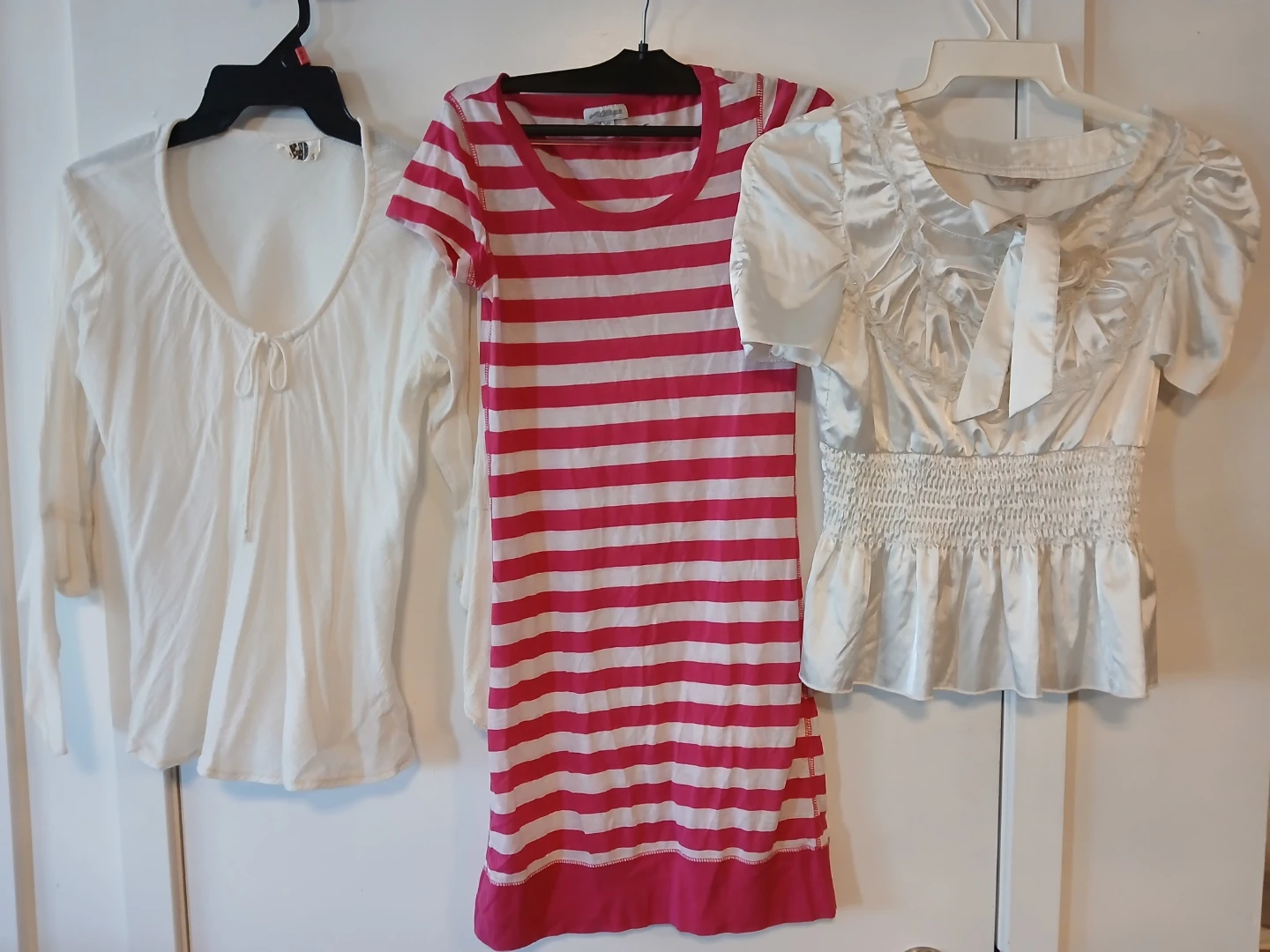 3 Women's Tops - White Blouse, Striped Dress, White Ruched Top. - photo 2