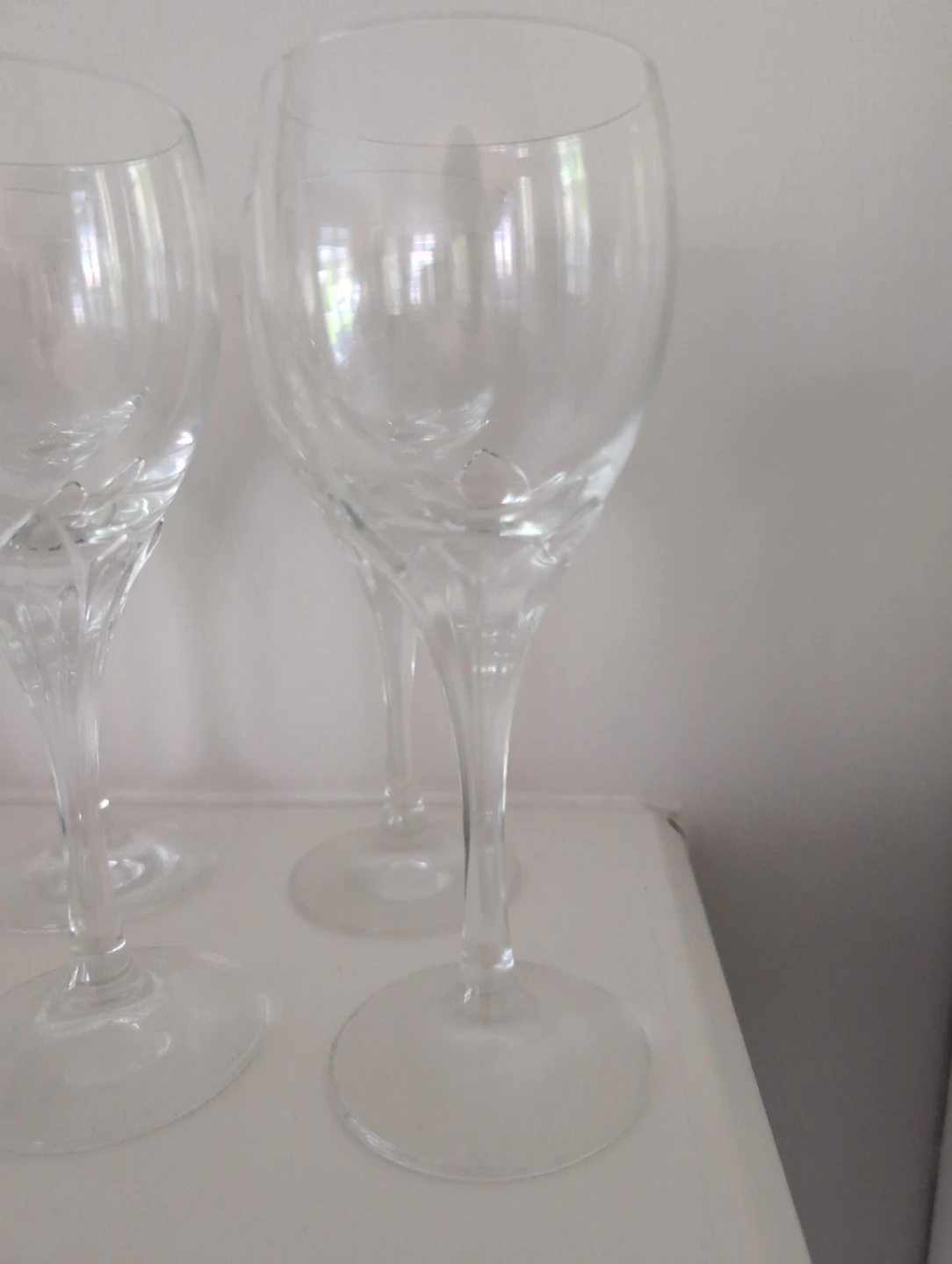 Set of 10 Clear Glass Wine Glasses - photo 2
