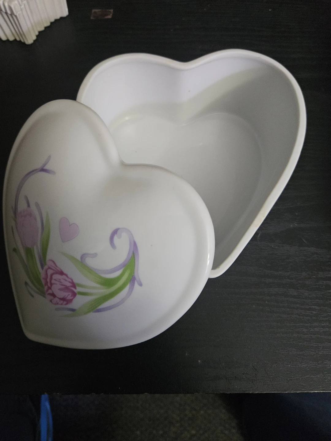 Heart-shaped Trinket Box with Flowers - photo 3