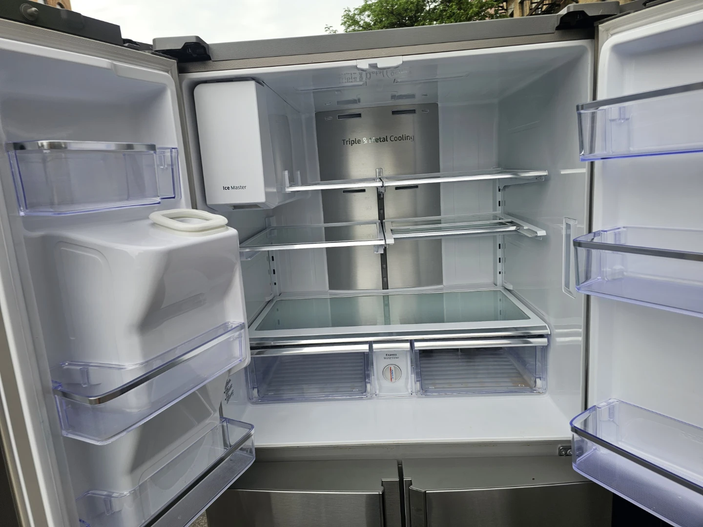 Samsung 36in family hub refrigerator - photo 2