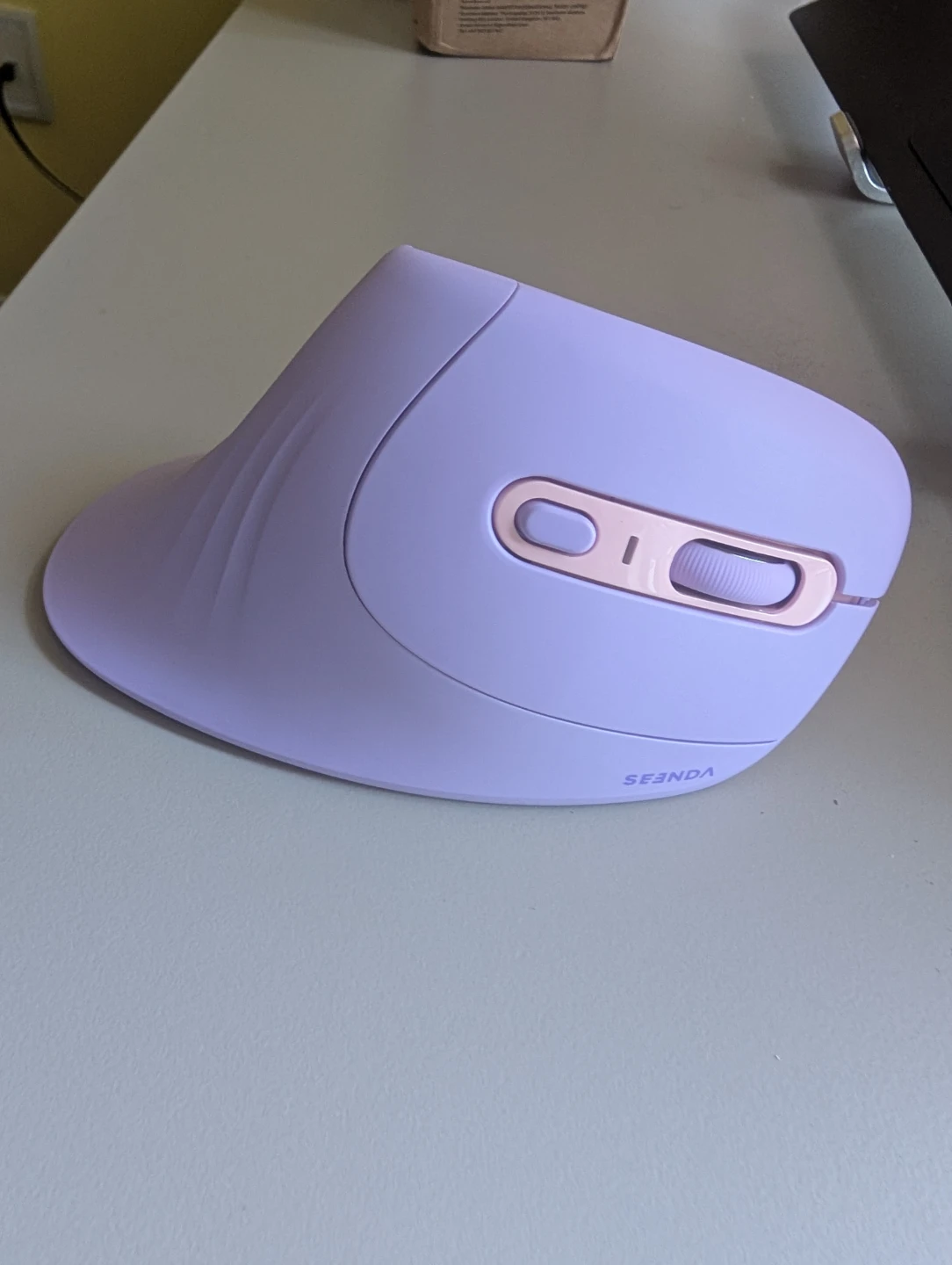 Ergonomic Vertical Wireless Mouse - SEENDA - Lavender (Open Box) - photo 2