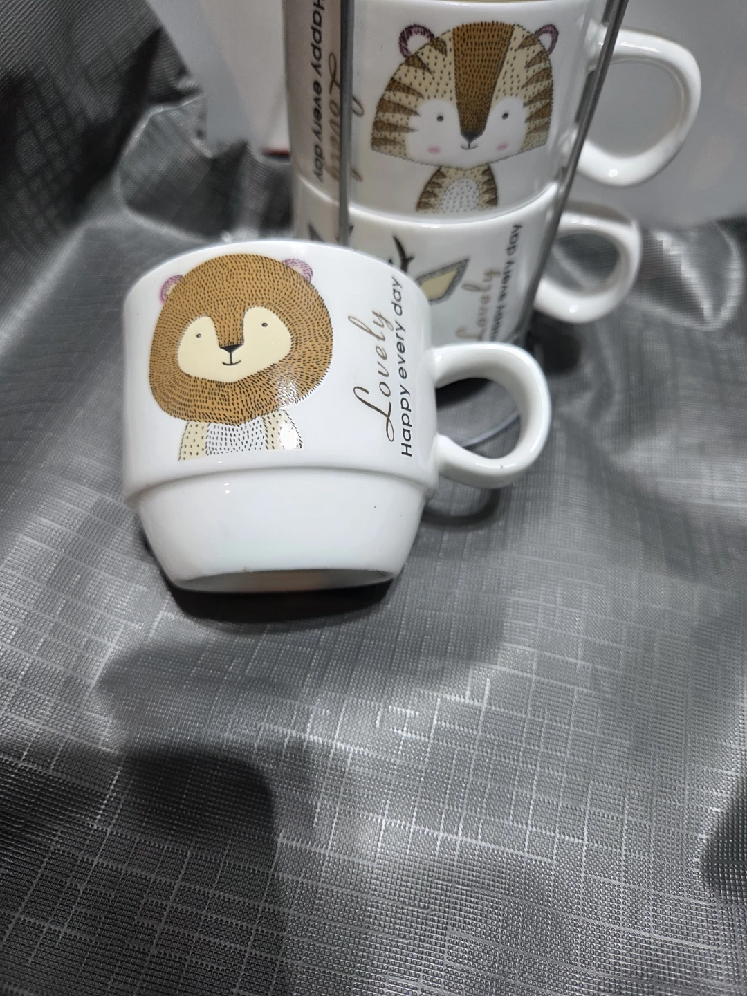 Set of 4 Stackable Ceramic Mugs with Animal Designs - photo 3