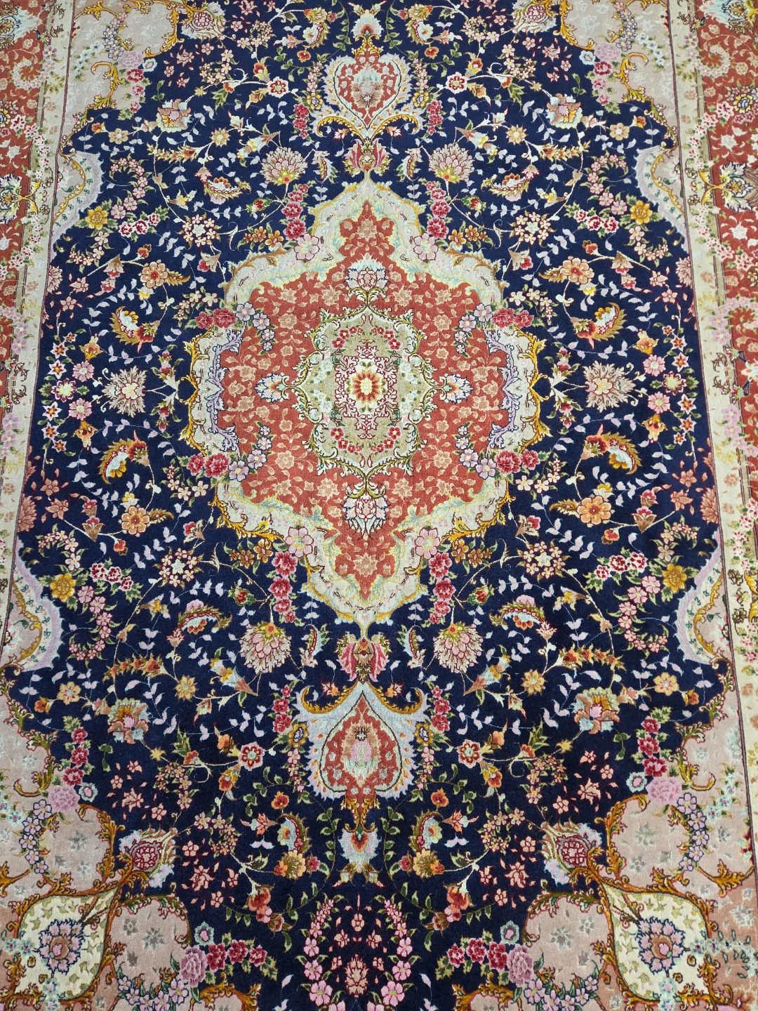 Persian Style Area Rug - photo 2
