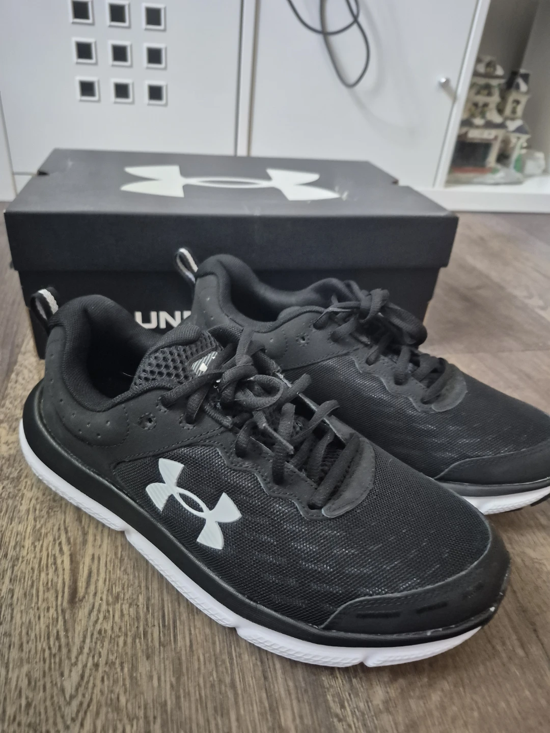 New Under Armour Women's Charged Training Shoes Size 10 - photo 4