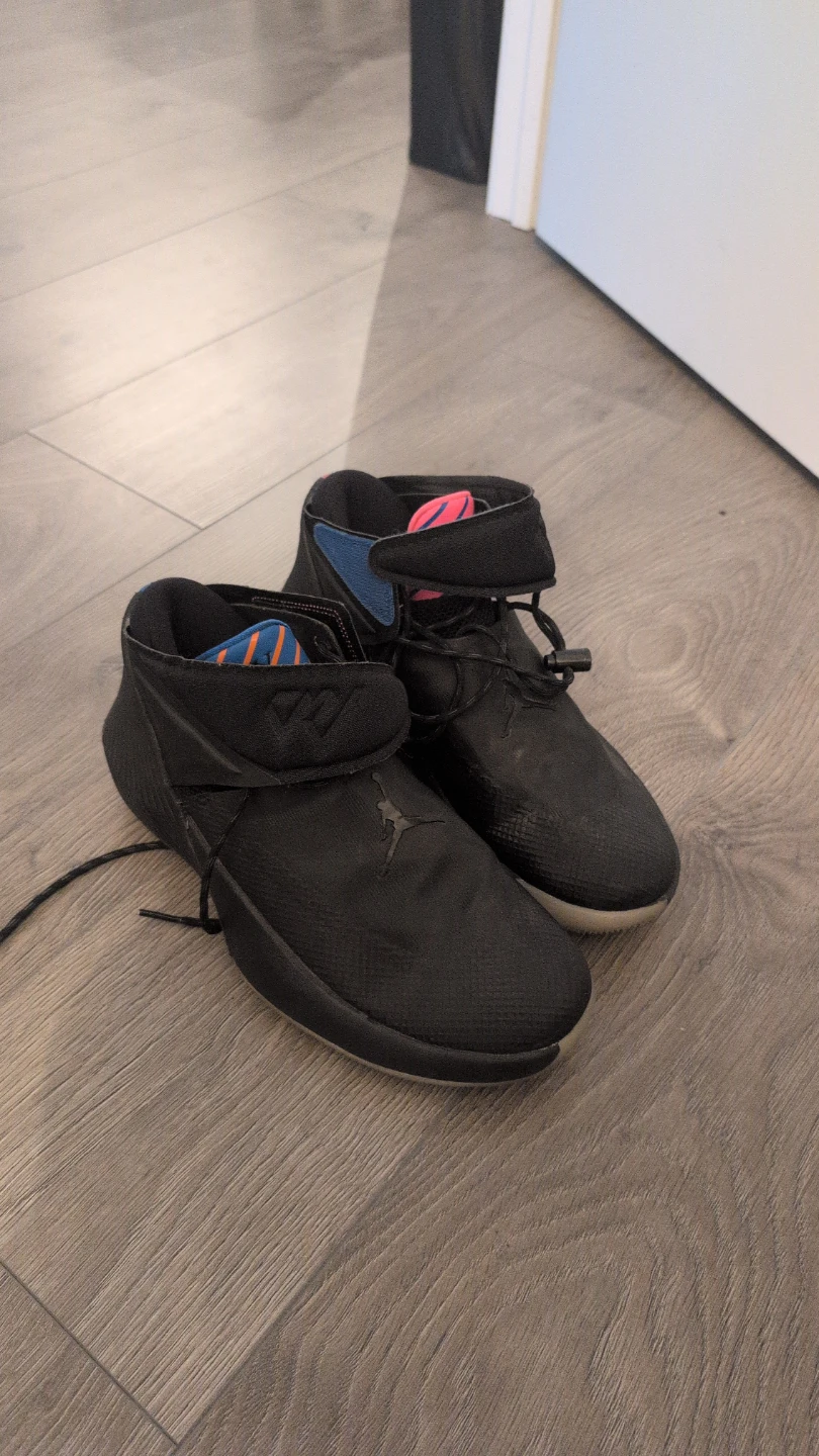 Jordan Why Not Zer0.3 SE Mens Basketball Shoes - photo 2