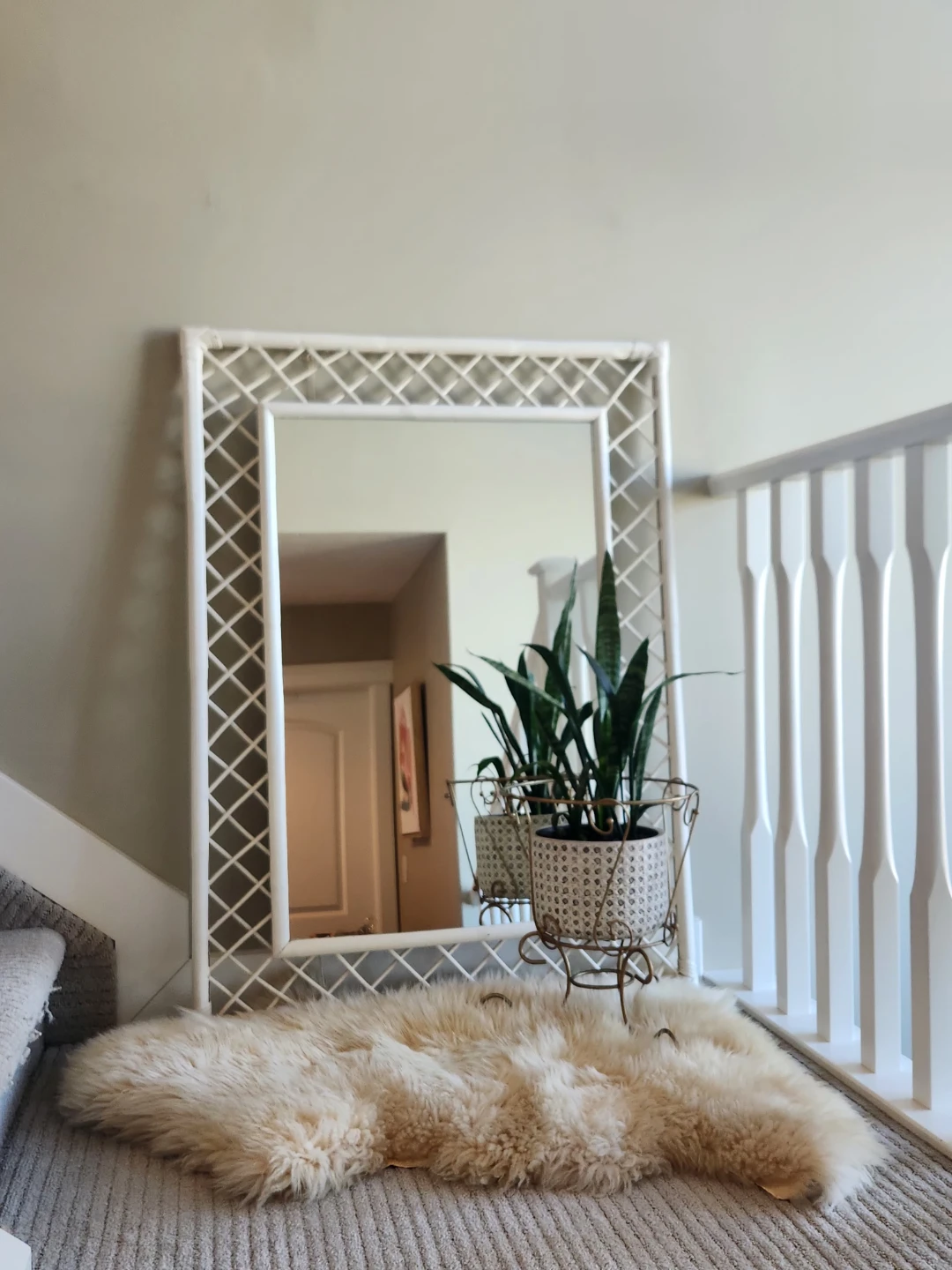 Large White Rattan Mirror - photo 3