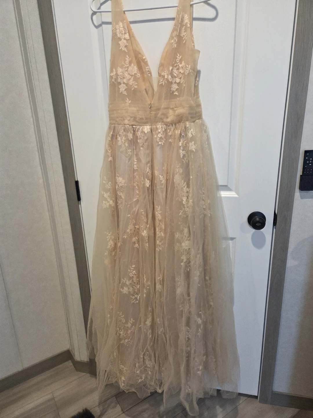 Women's Floral Tulle Gown - photo 2