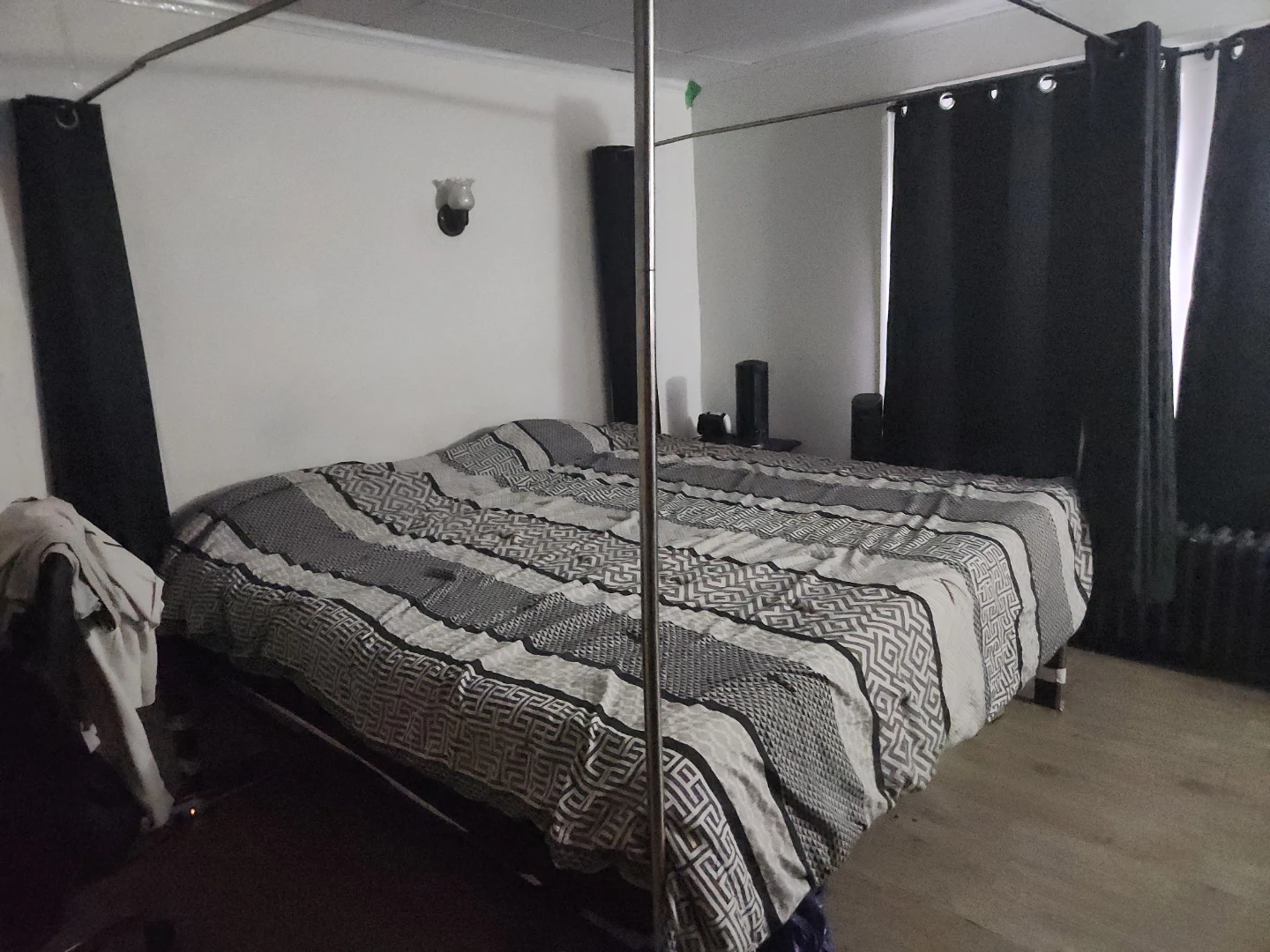 King Size Bed and mattress  (brand) secret land - photo 3