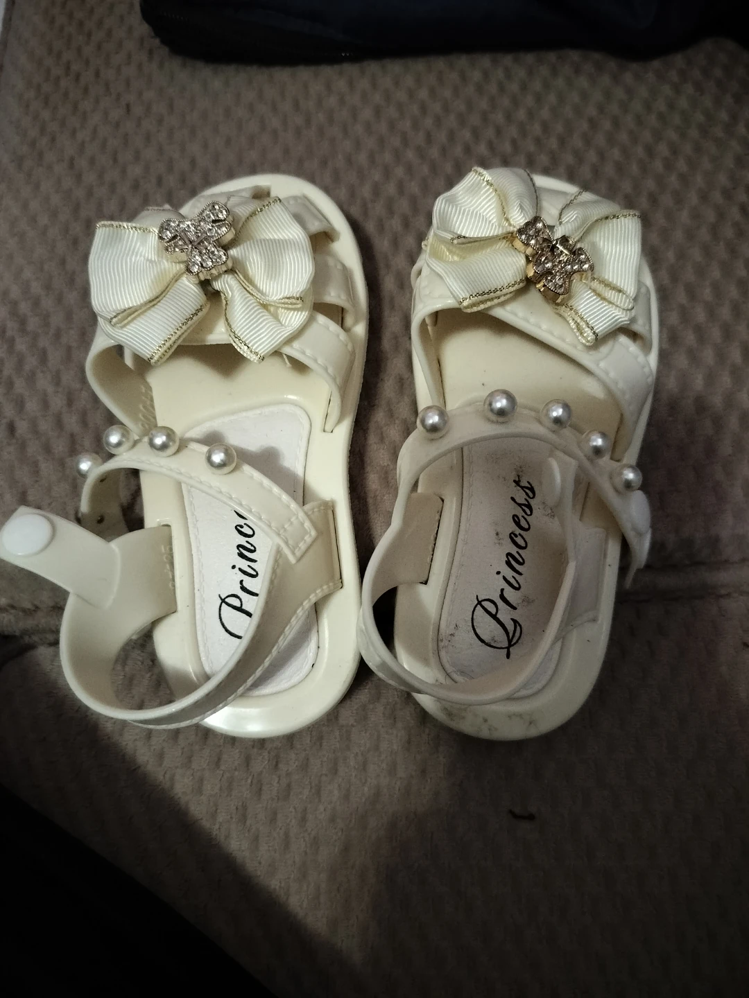 White Princess Sandals with Bows