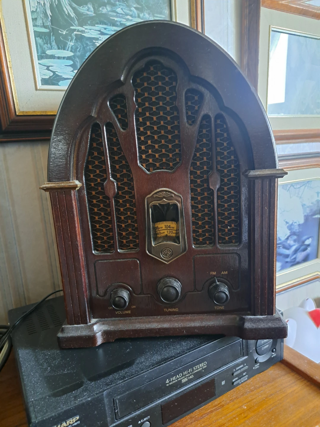 Vintage Style FM/AM Radio