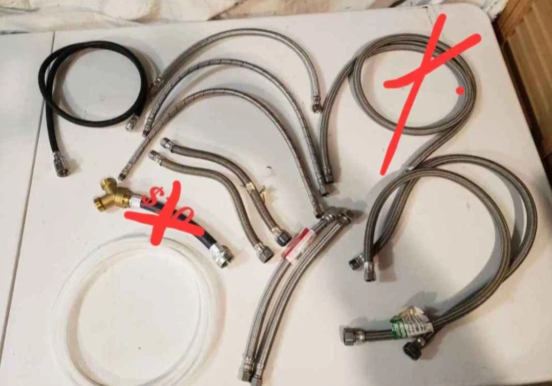 Faucet Supply Lines / Braided Faucet Hoses
