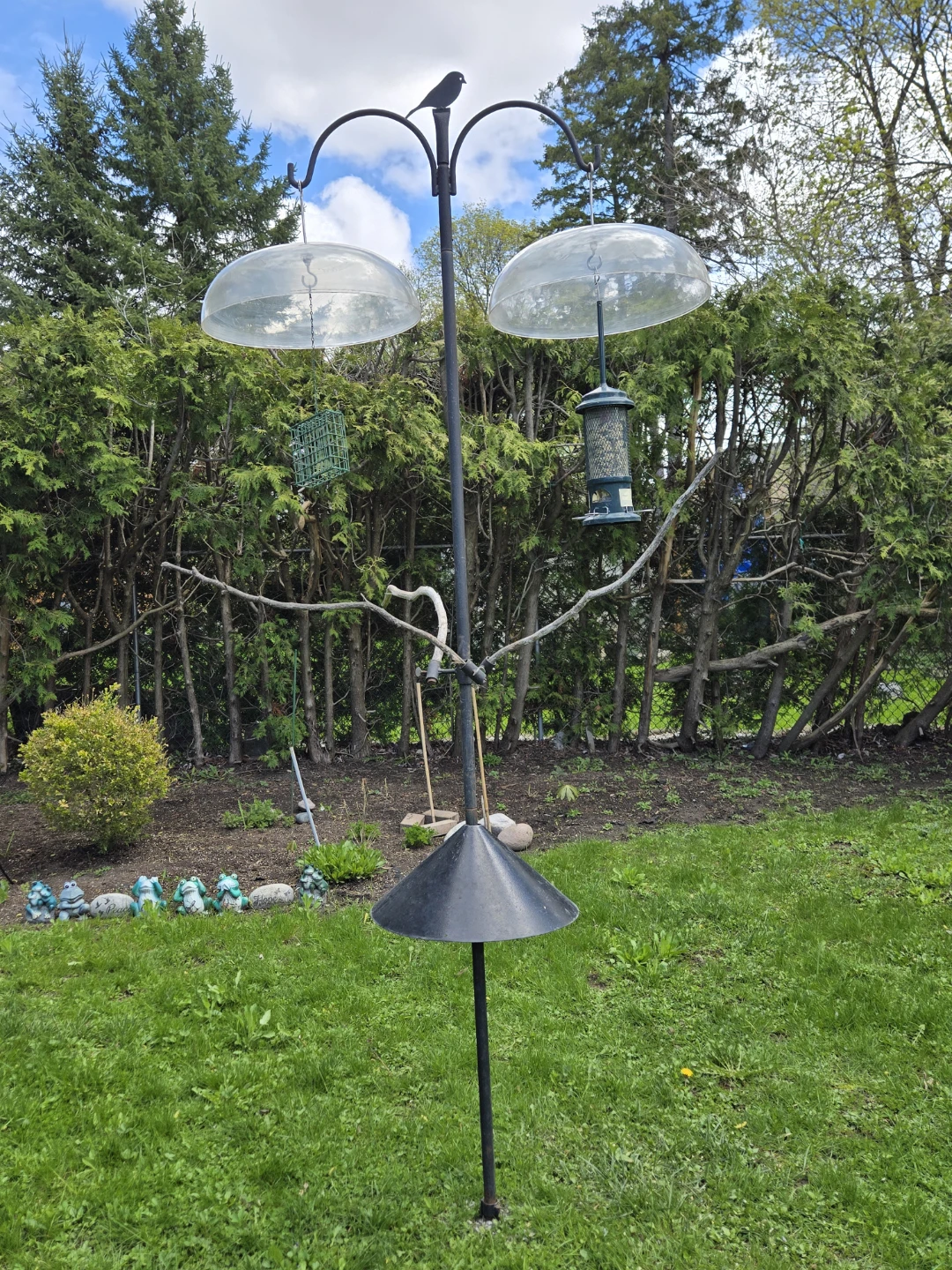 Bird Feeder Station with 2 Feeders and Squirrel Baffles