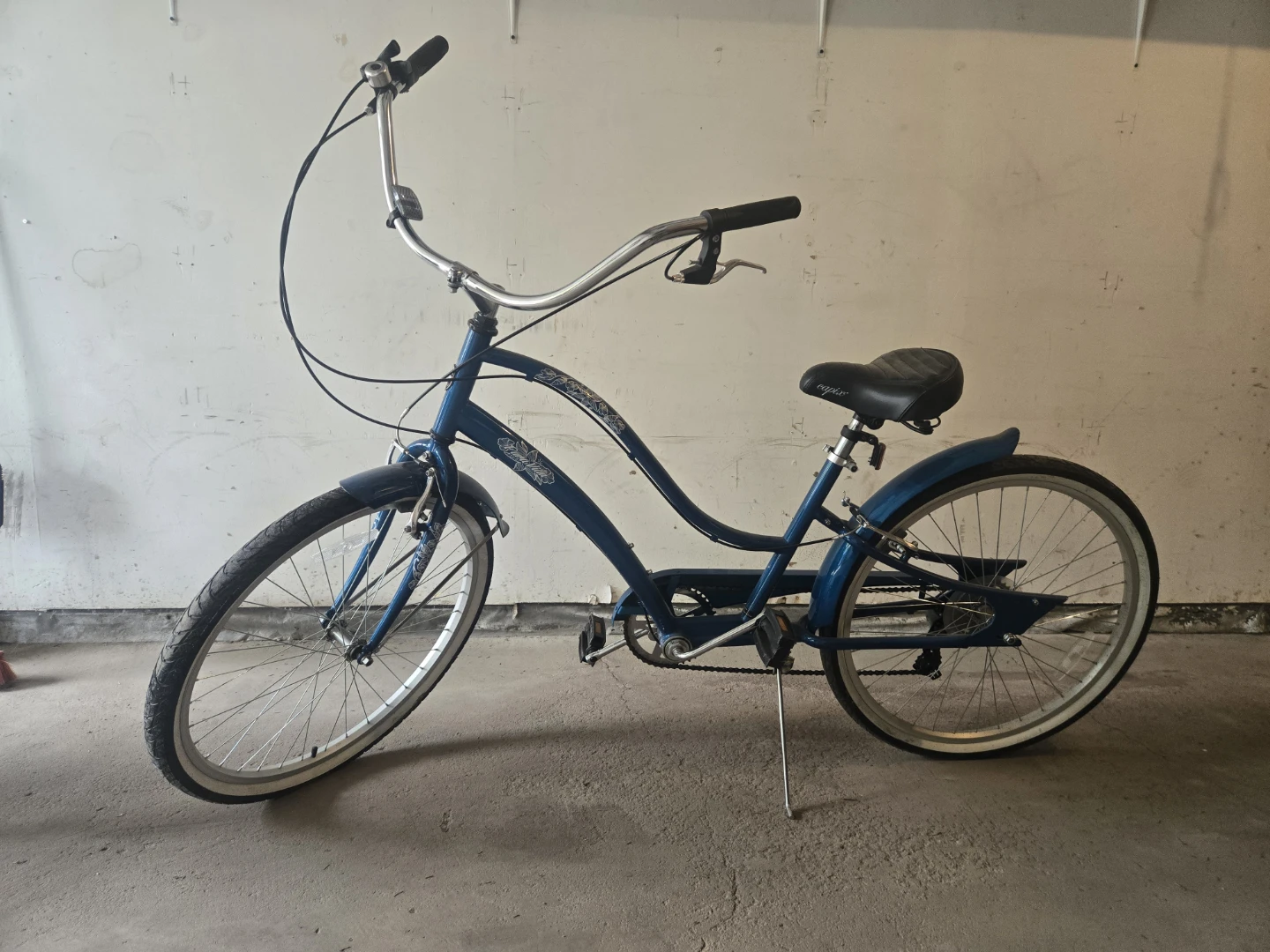 Capix Pura Vida Teen/Women's Cruiser Bike