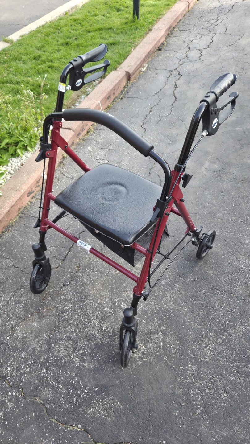Drive Medical Rollator Walker - photo 2