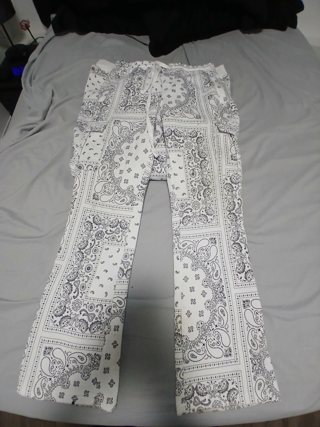 Victorious Bandana Print Hoodie and Jogger Set - Size L - photo 4