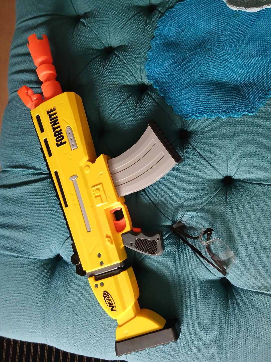 Nerf Fortnite AR-L Blaster with Safety Glasses