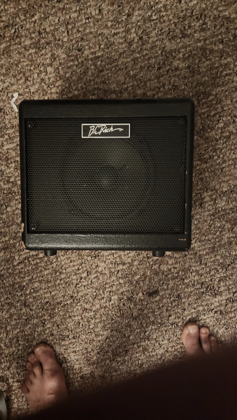 B.C. Rich Guitar Amplifier - photo 3