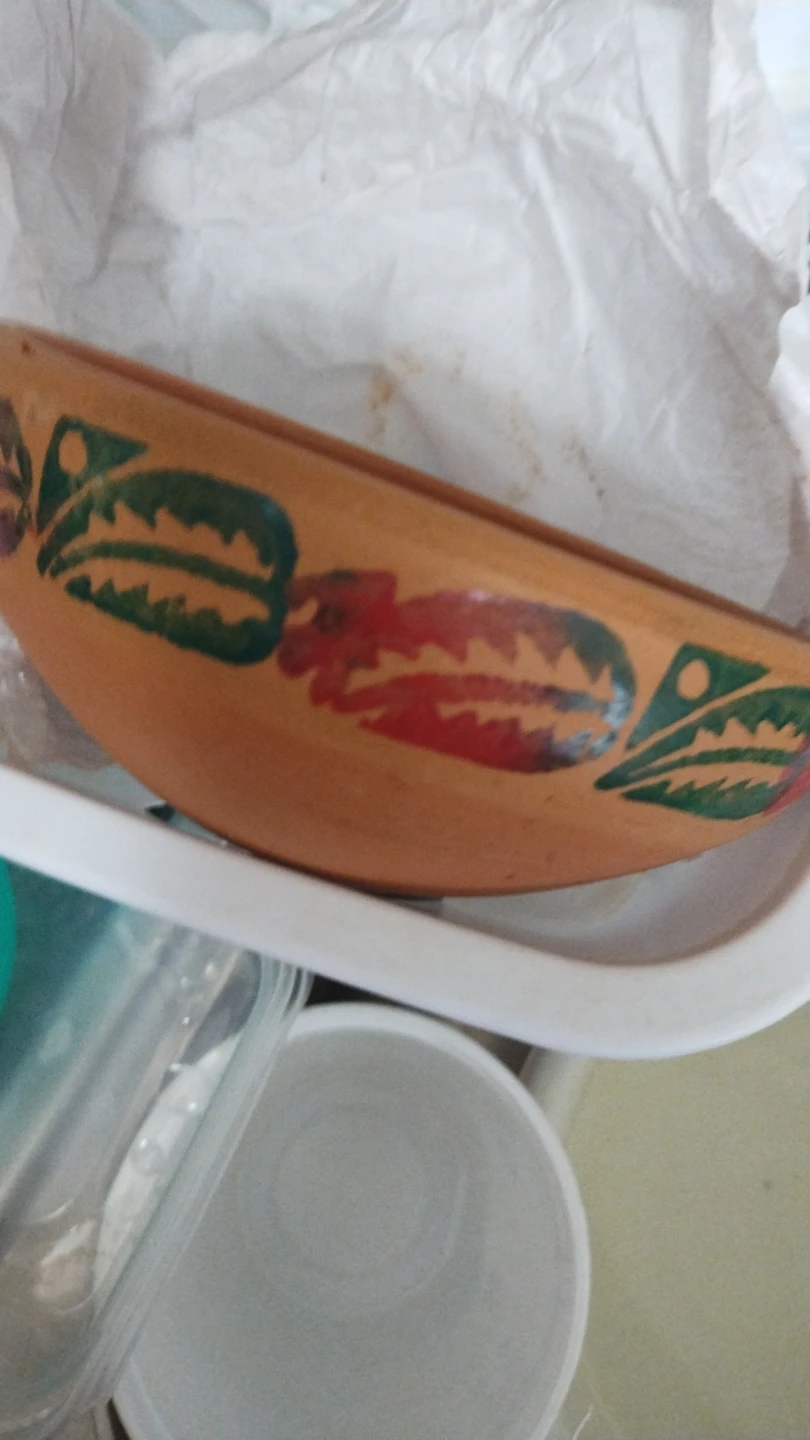 Terracotta bowl with painted design - photo 2