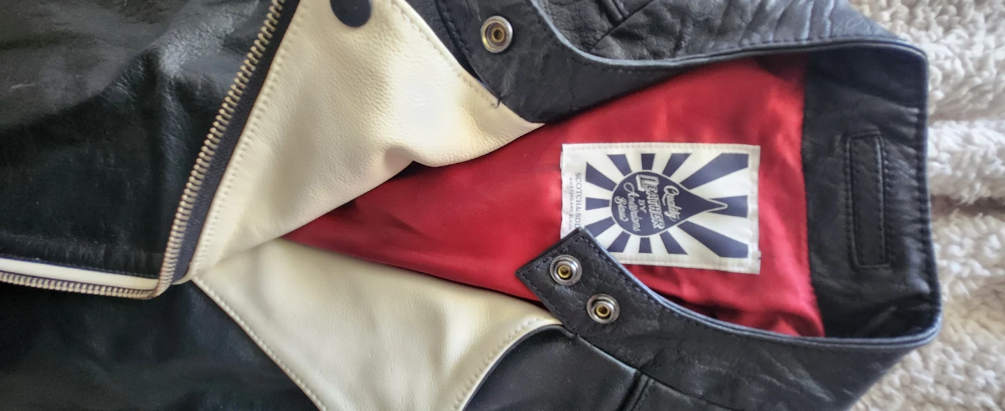 Stylish Leather Jacket - photo 2