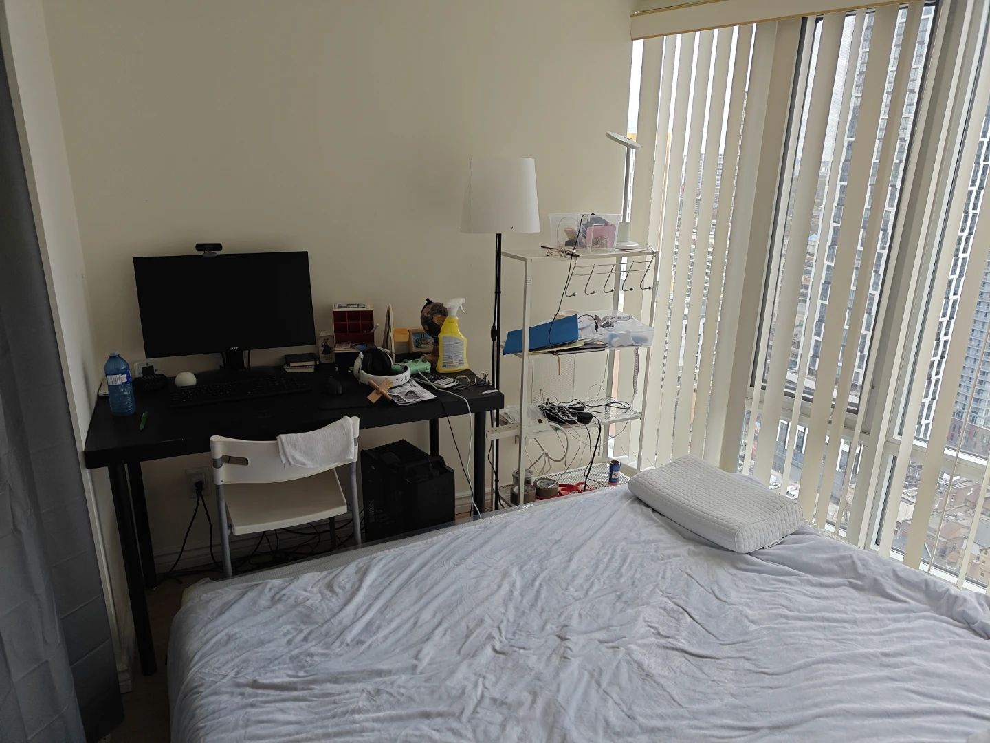 Moving sale - Mattress, Desk, Table, Chair, Lamp, Shelf, Storage