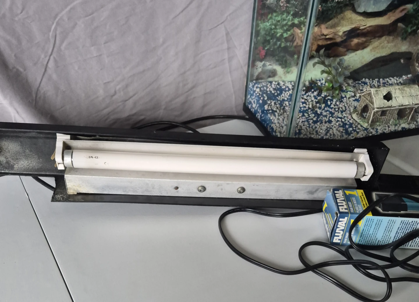 Aquarium Kit with Filter and Light - photo 5