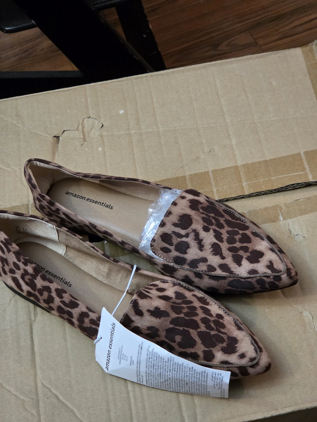 Amazon Essentials Leopard Print Pointed Flats Size 8.5