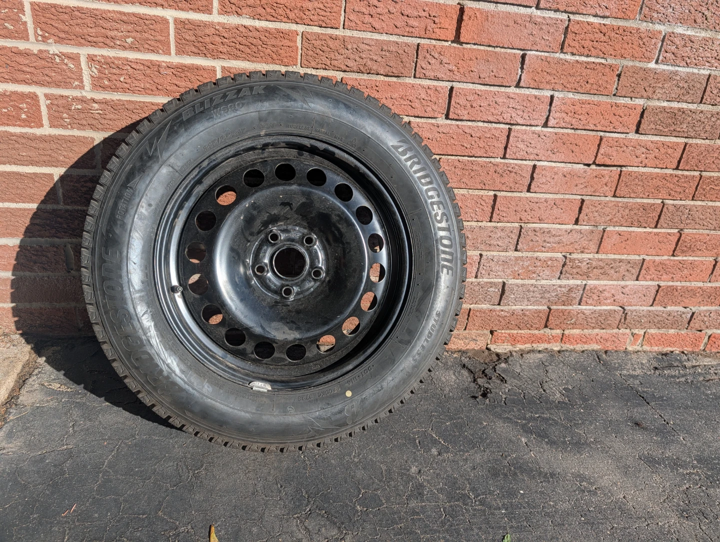 Bridgestone Blizzak WS90 Winter Tire - 215/65R17 - photo 2