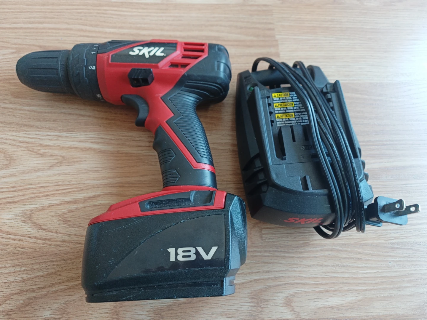 SKIL 18V Cordless Drill with Charger.