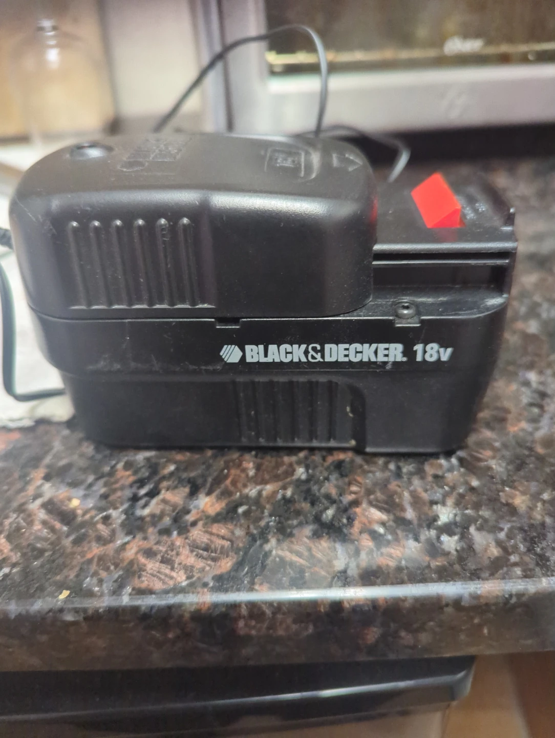 Black & Decker 18V Power Pack Battery and Charger