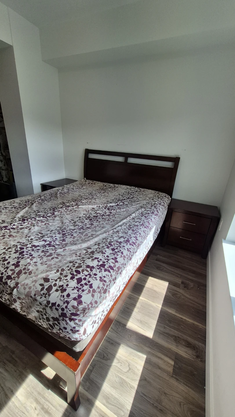 Queen bedroom set - photo 3