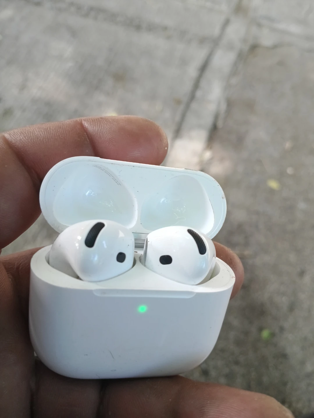 Apple AirPods Pro (1st Gen)