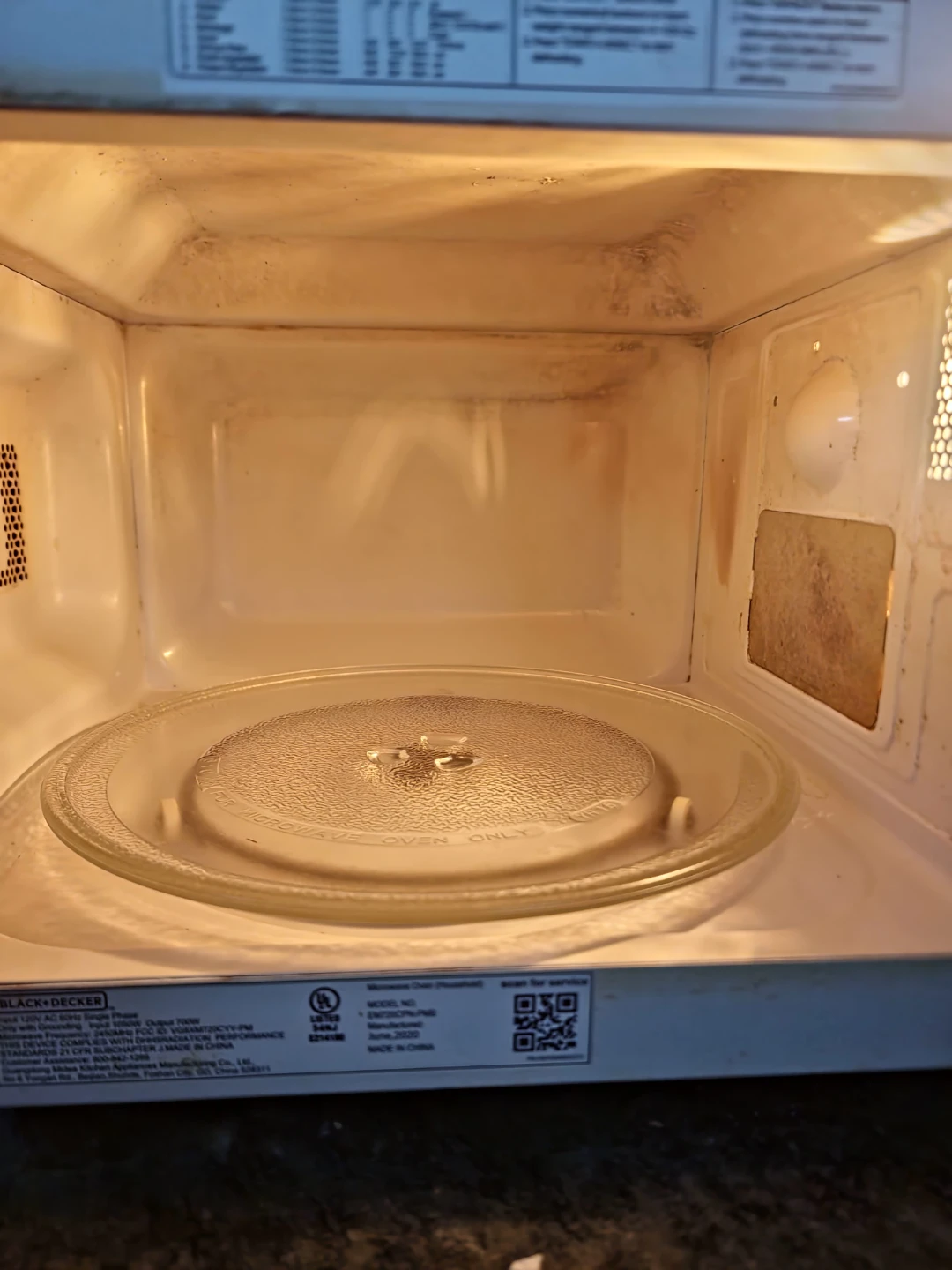 BLACK+DECKER Microwave Oven - photo 2