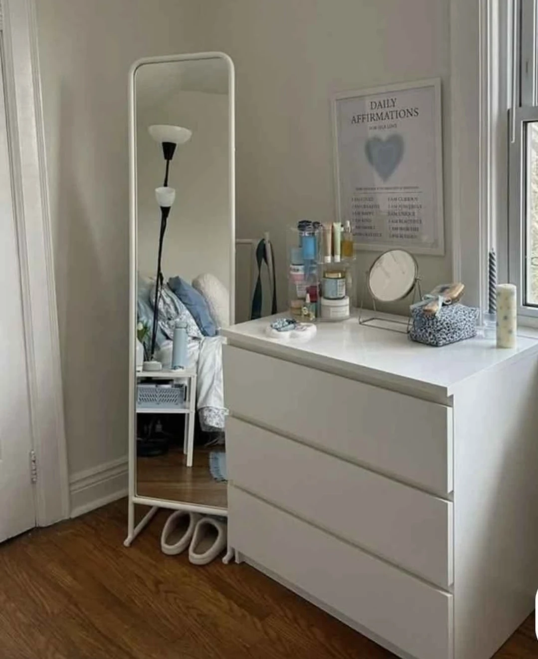 Malm dresser plus glass top