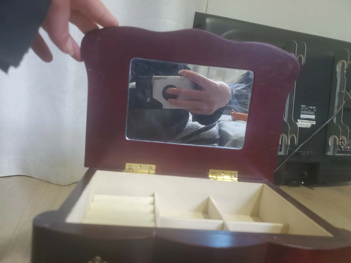 Vintage Jewelry Box - photo 2