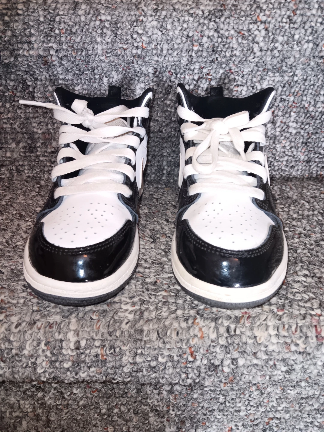 Nike Air Jordan 1 Mid Sneakers - Black/White/Gold - photo 5