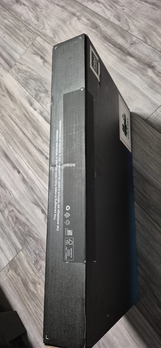 (BRAND NEW/SEALED) Alienware Aurora 16X - photo 3