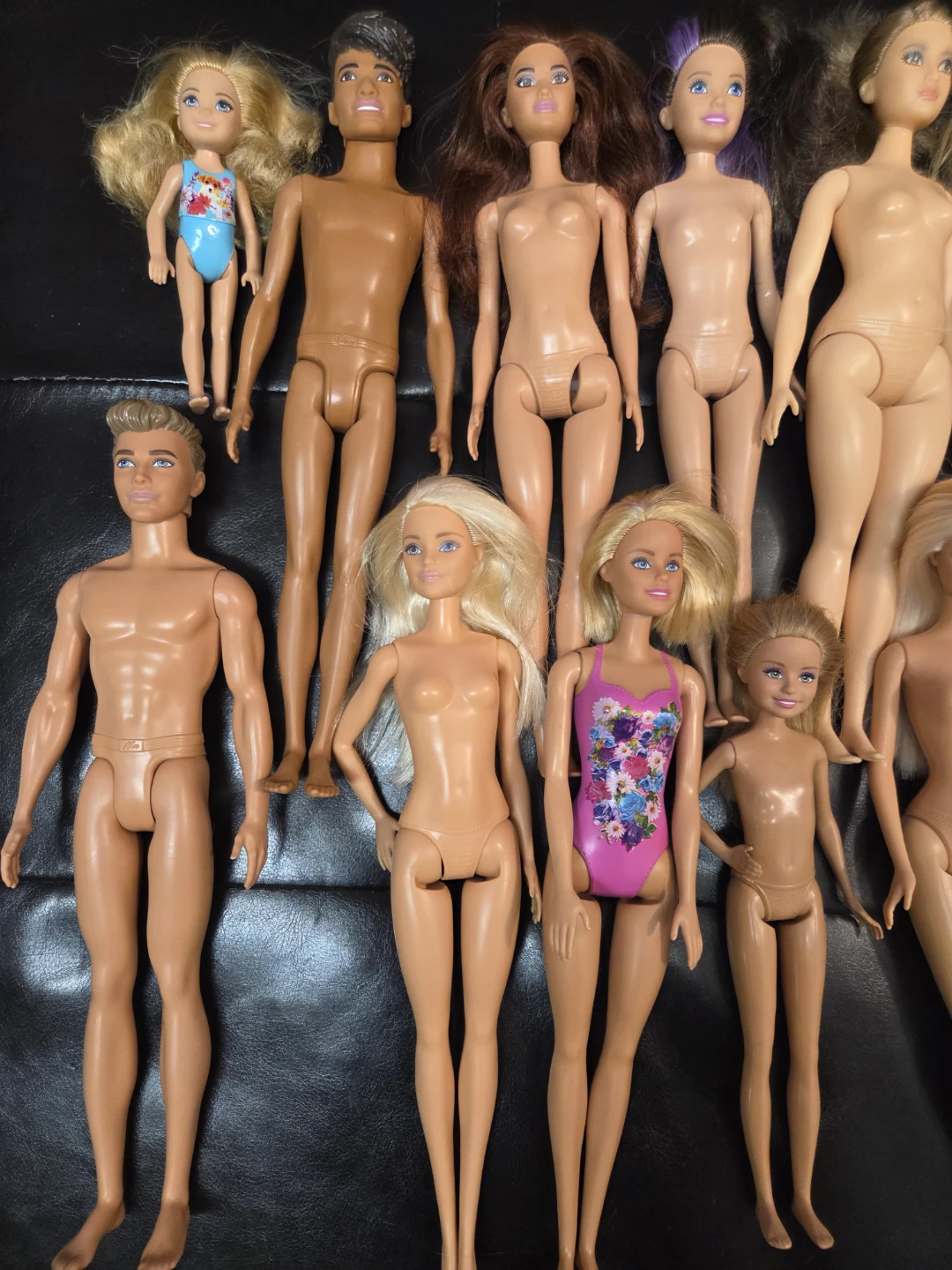 17 Barbie dolls - photo 2