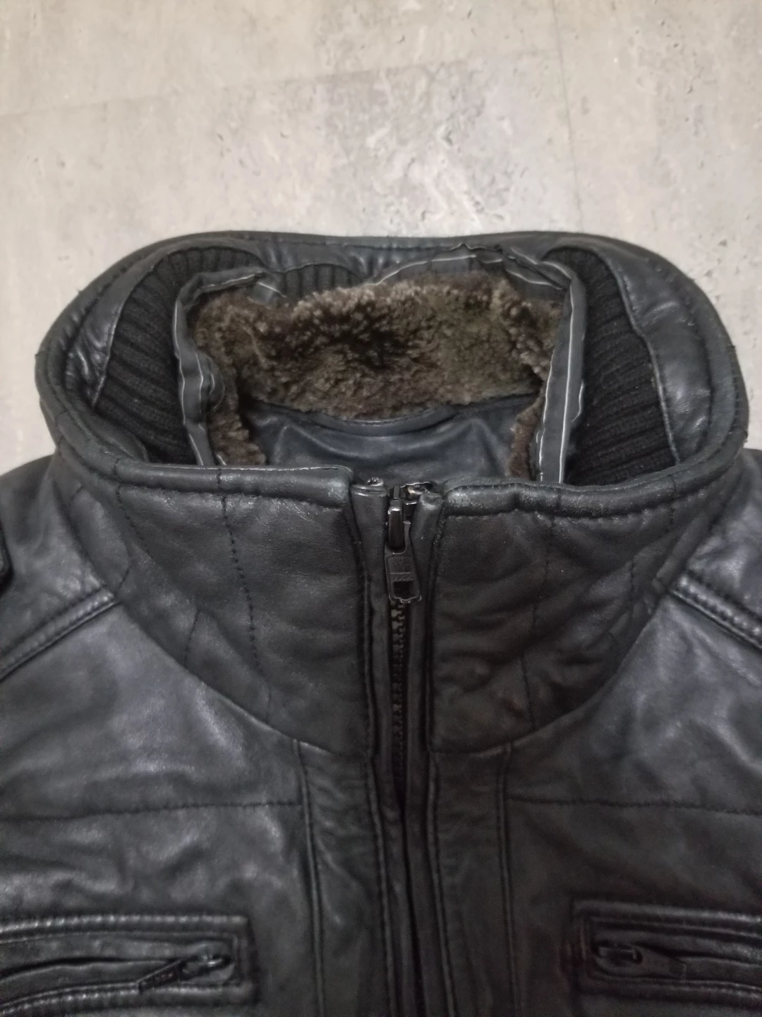 Medium Black Leather Jacket - photo 2